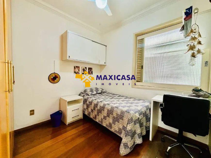 Casa, São José, 3 Quartos, 5 Vagas, 1 Suíte