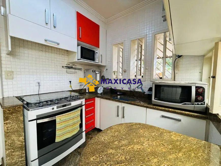 Casa, São José, 3 Quartos, 5 Vagas, 1 Suíte