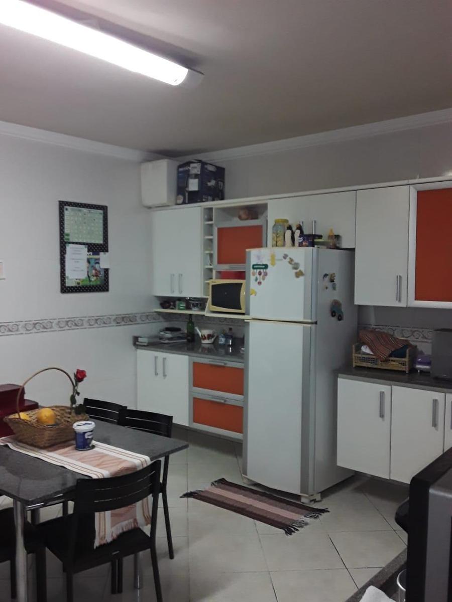 Casa, Santa Cruz Industrial, 3 Quartos, 2 Vagas, 1 Suíte