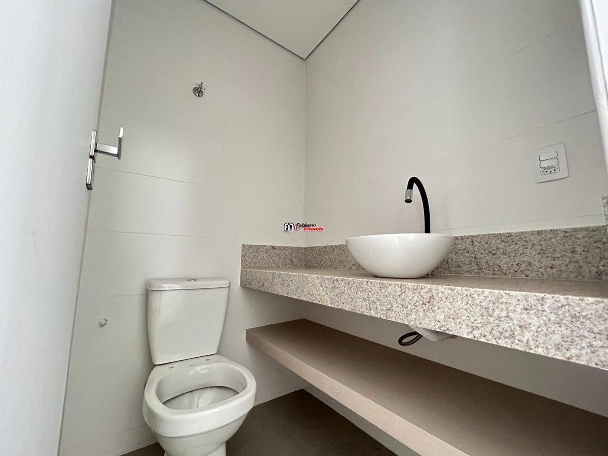 Apartamento, Castelo, 4 Quartos, 2 Vagas, 1 Suíte