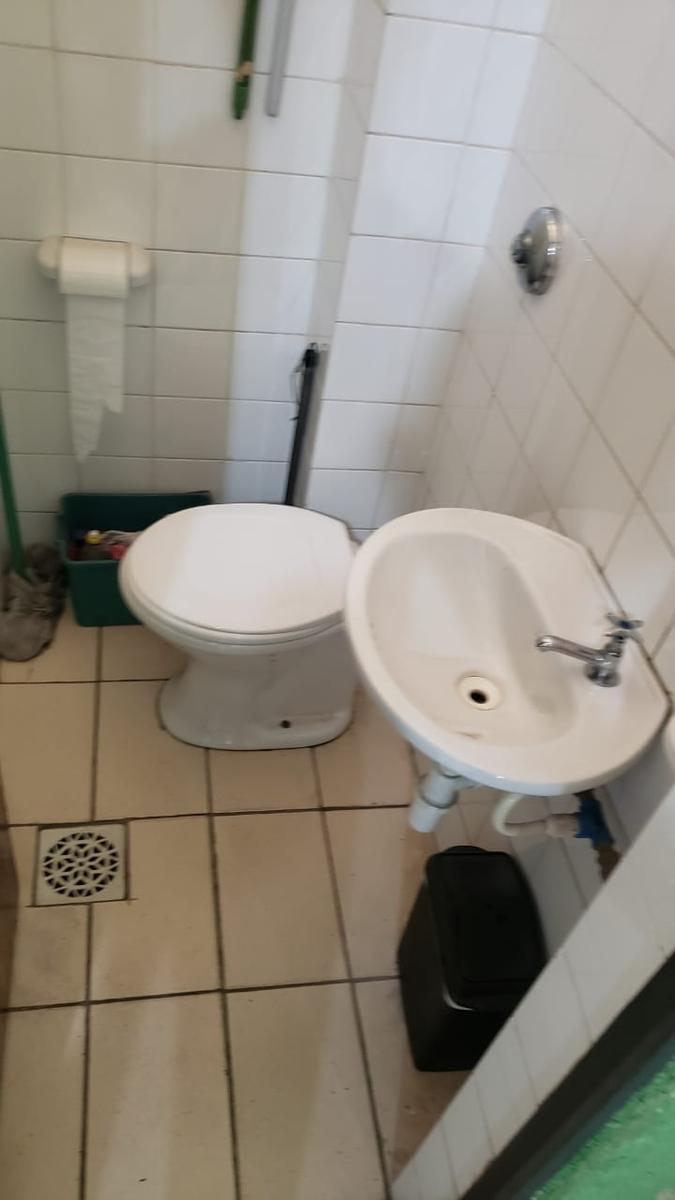 Sala, Inconfidência, 0 Quarto, 1 Vaga