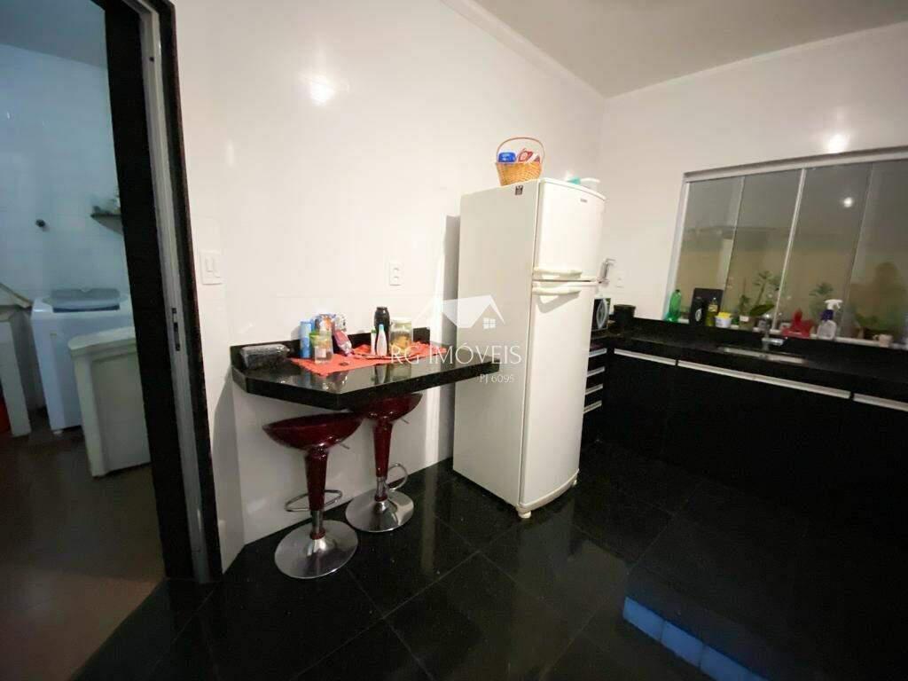 Casa, Milionários, 3 Quartos, 5 Vagas, 1 Suíte