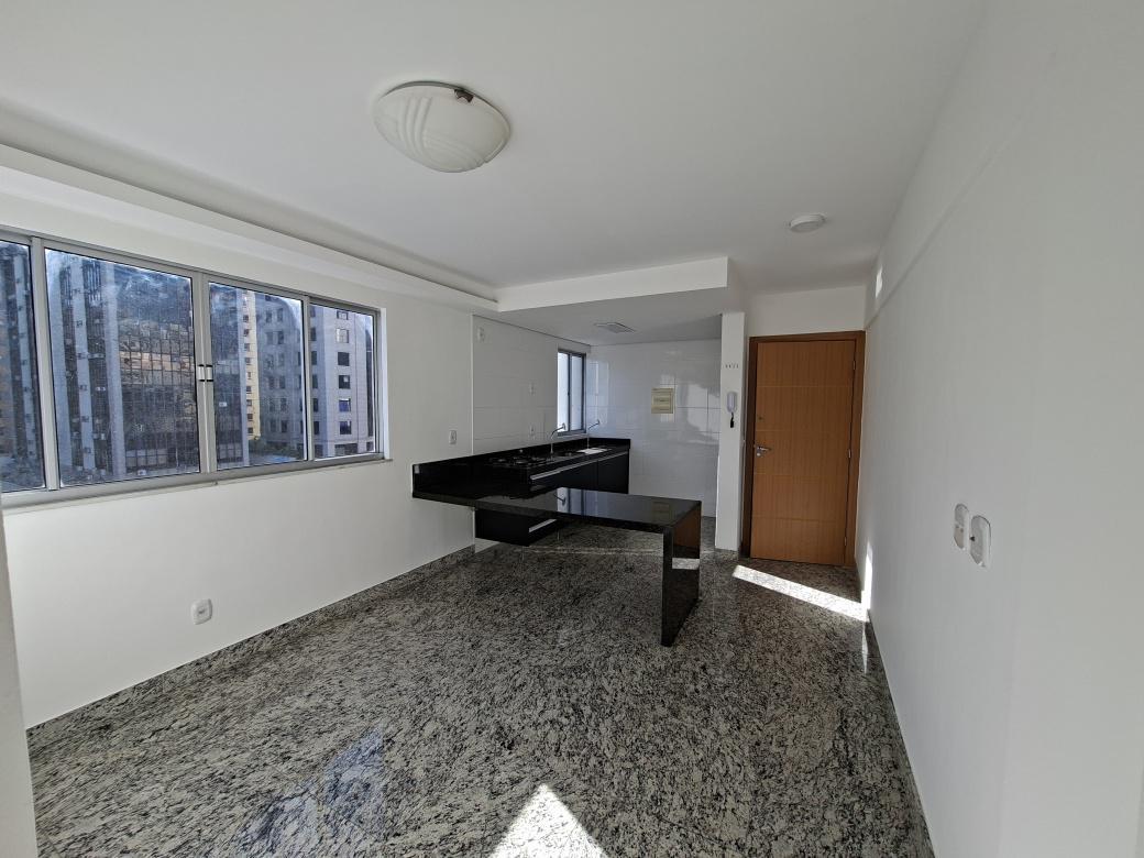 Apartamento, Funcionários, 2 Quartos, 2 Vagas, 1 Suíte