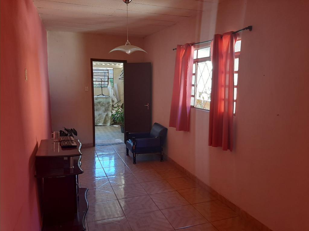 Casa, Centro, 4 Quartos, 0 Vaga, 1 Suíte