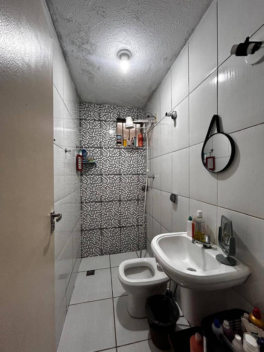 Casa, Floresta, 3 Quartos, 0 Vaga, 1 Suíte