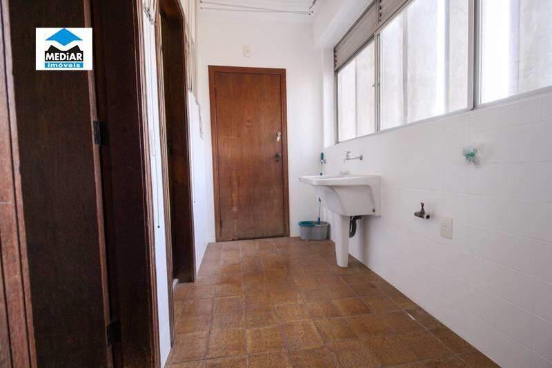 Apartamento, Funcionários, 4 Quartos, 2 Vagas, 1 Suíte