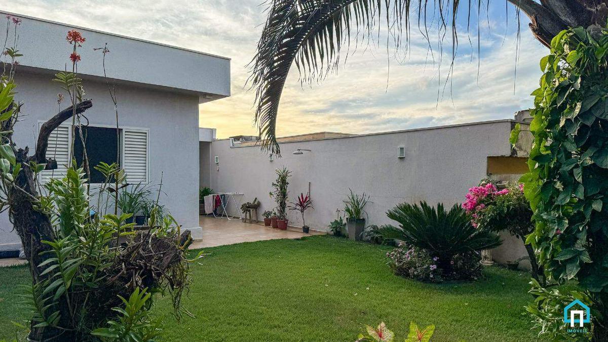 Casa, Centro, 4 Quartos, 4 Vagas, 2 Suítes