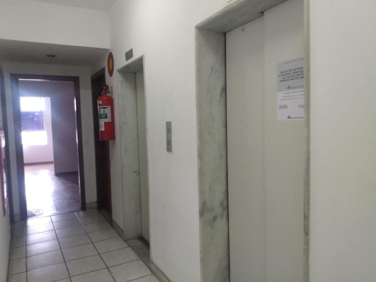 Sala, Barro Preto, 0 Quarto, 0 Vaga
