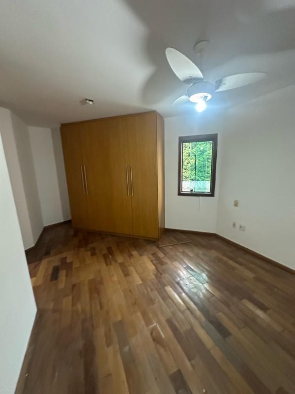 Casa, Confisco, 4 Quartos, 10 Vagas, 2 Suítes