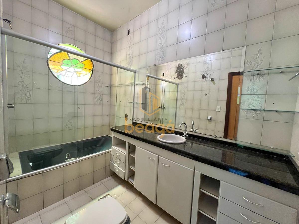 Casa, Álvaro Camargos, 4 Quartos, 5 Vagas, 1 Suíte