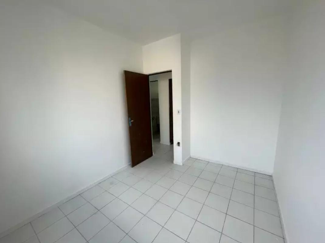 Apartamento, Vale das Amendoeiras, 2 Quartos, 1 Vaga
