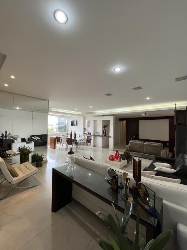 Apartamento, Centro, 4 Quartos, 3 Vagas, 2 Suítes