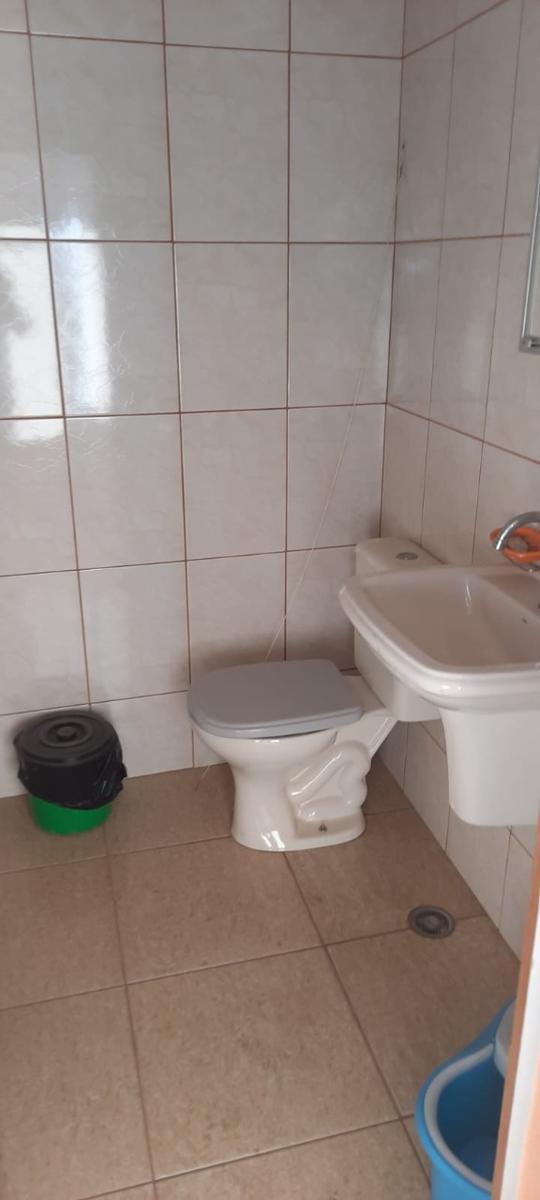 Casa Comercial, Floresta, 2 Quartos, 2 Vagas