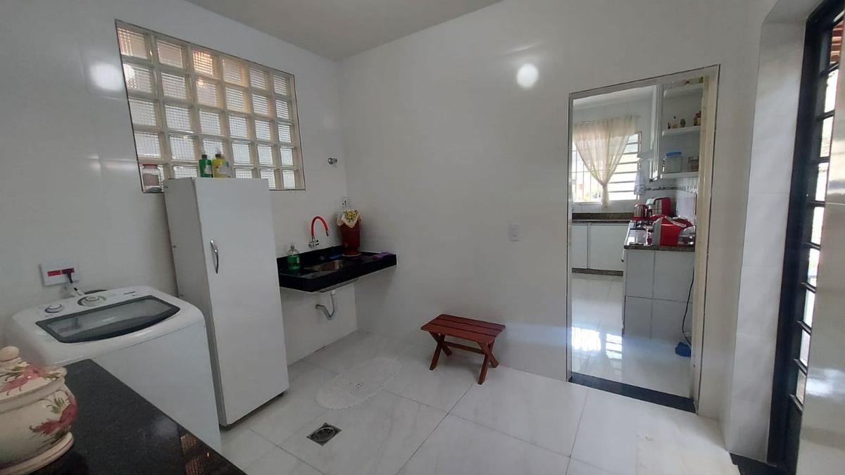 Casa, Dona Clara, 4 Quartos, 6 Vagas, 2 Suítes