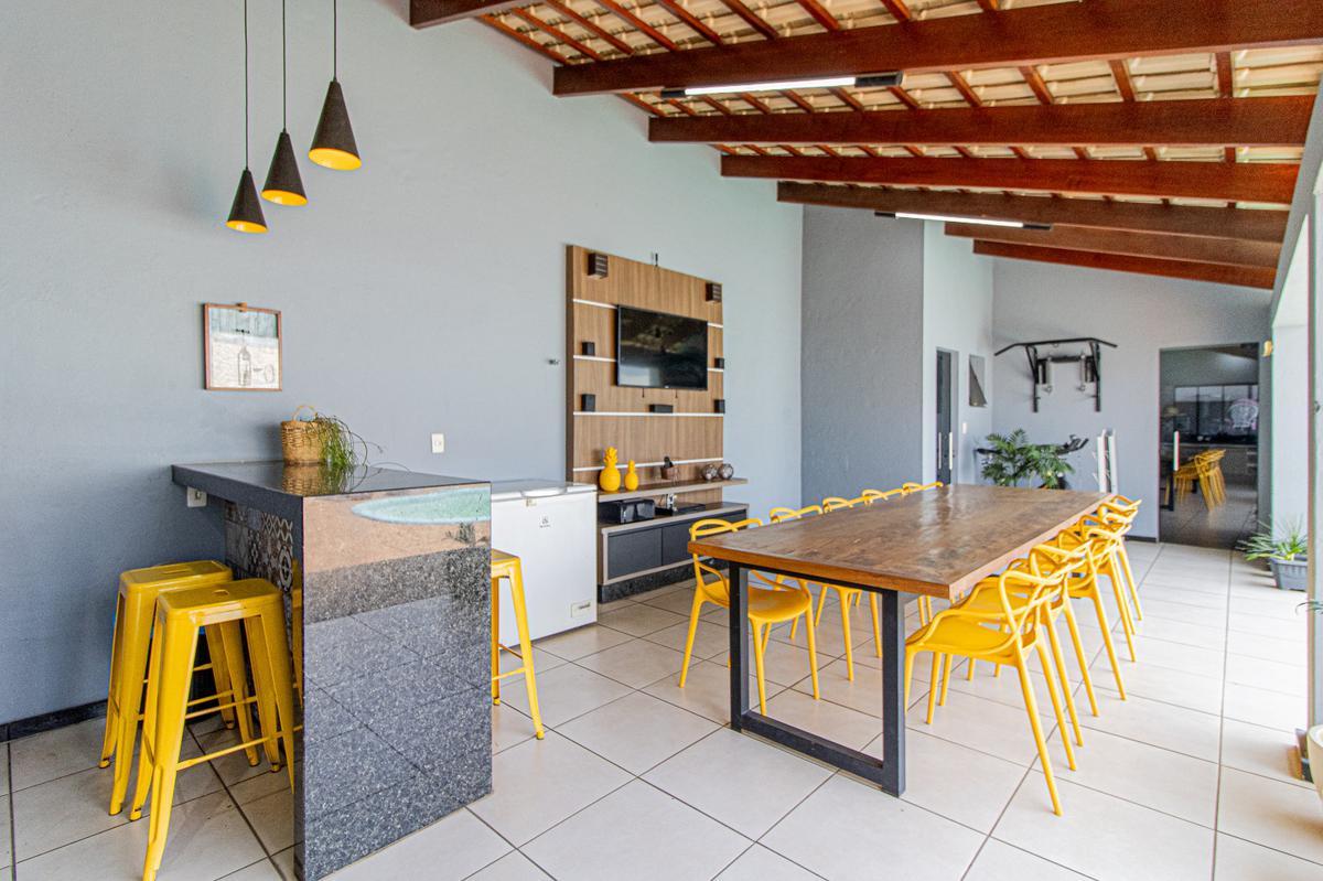 Casa, Granja Ouro Branco, 3 Quartos, 10 Vagas, 1 Suíte