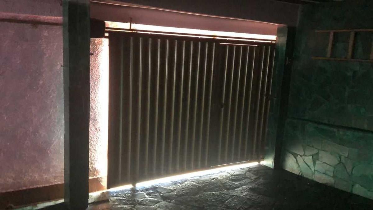 Casa, Novo Glória, 5 Quartos, 4 Vagas, 1 Suíte