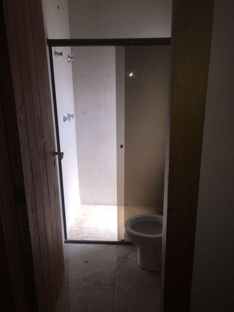 Casa, Cabral, 3 Quartos, 4 Vagas, 1 Suíte