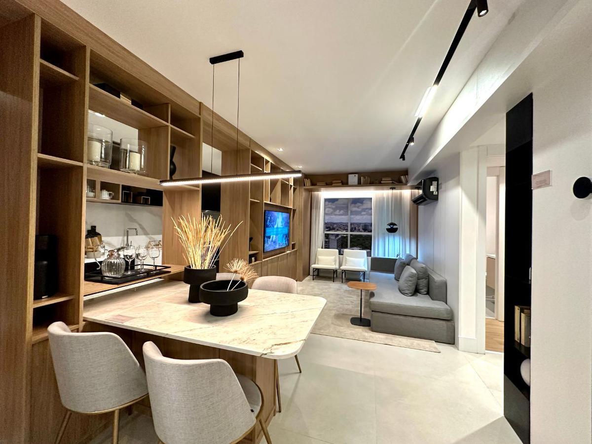 Apartamento, Funcionários, 2 Quartos, 2 Vagas, 2 Suítes