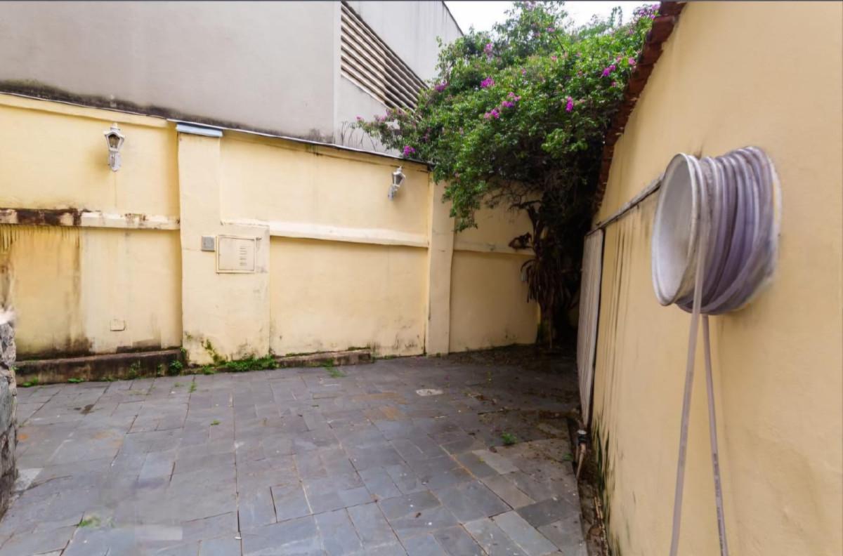Casa, Lourdes, 5 Quartos, 2 Vagas, 1 Suíte