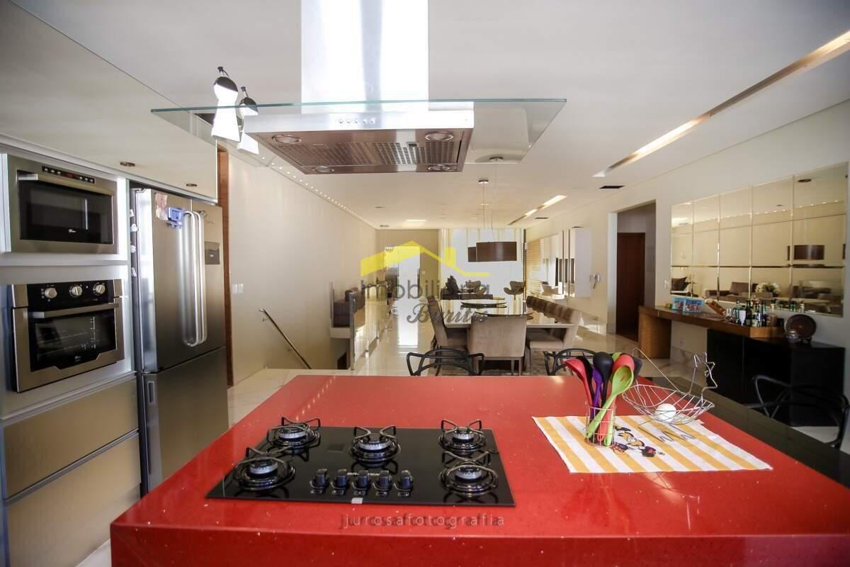 Casa, Buritis, 4 Quartos, 5 Vagas, 4 Suítes