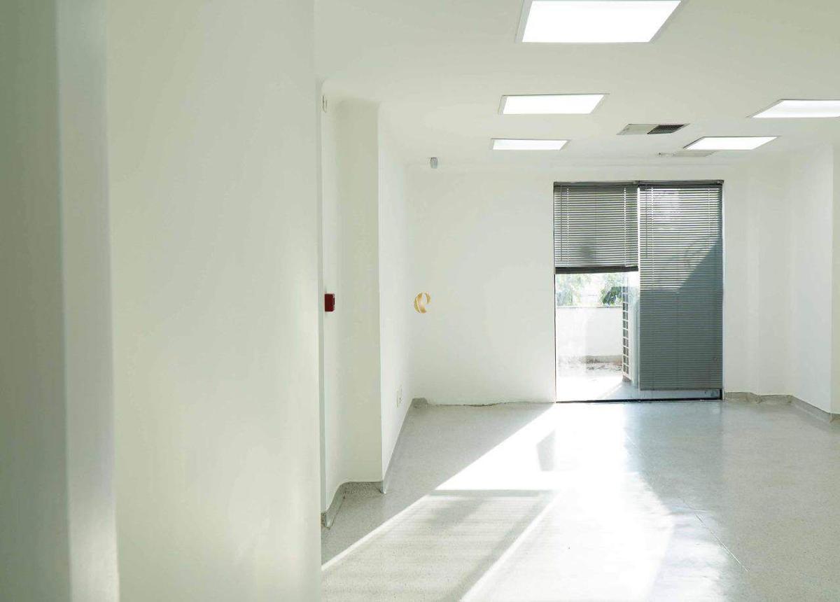 Sala, Santo Agostinho, 0 Quarto, 2 Vagas