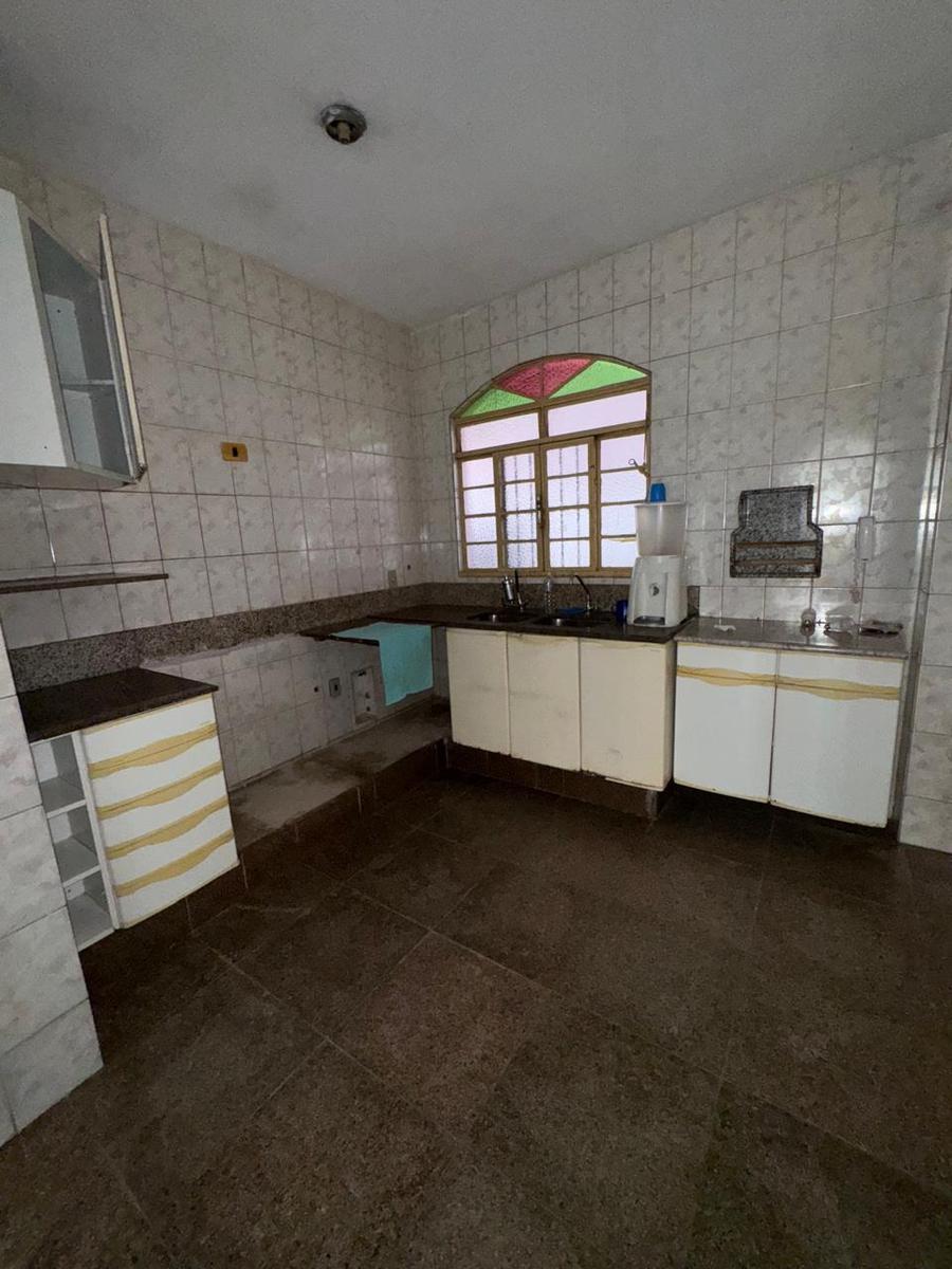 Casa, Céu Azul, 5 Quartos, 6 Vagas, 1 Suíte