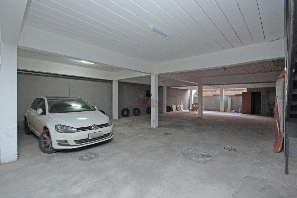 Prédio, Floresta, 0 Quarto, 14 Vagas