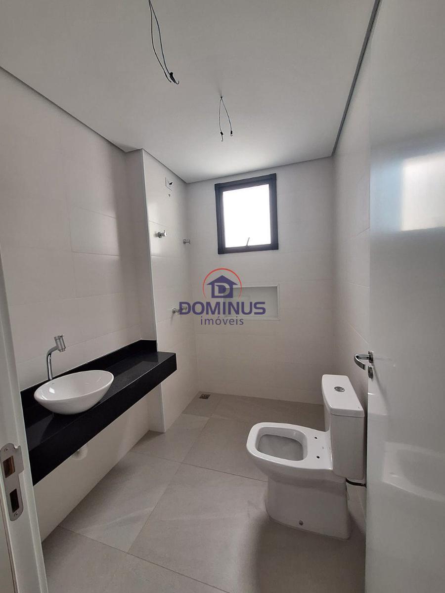 Apartamento, Sagrada Família, 3 Quartos, 2 Vagas, 1 Suíte