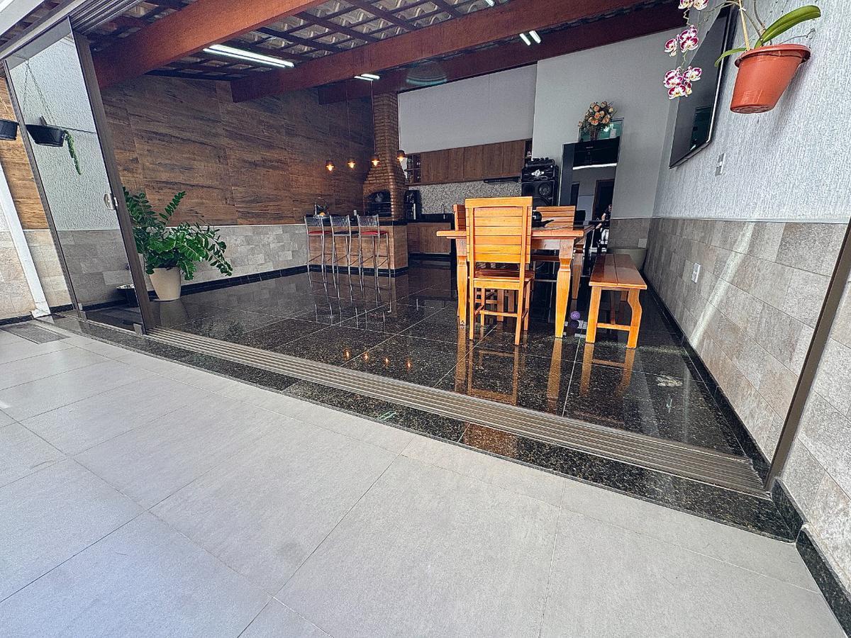 Casa, Santa Amélia, 3 Quartos, 4 Vagas, 1 Suíte