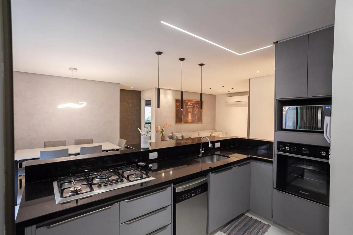 Apartamento, Funcionários, 2 Quartos, 2 Vagas, 2 Suítes