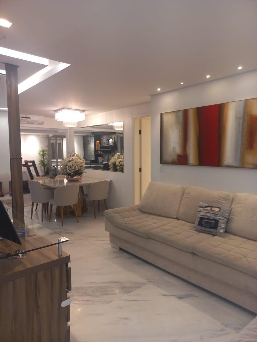 Apartamento, Sagrada Família, 3 Quartos, 2 Vagas, 1 Suíte