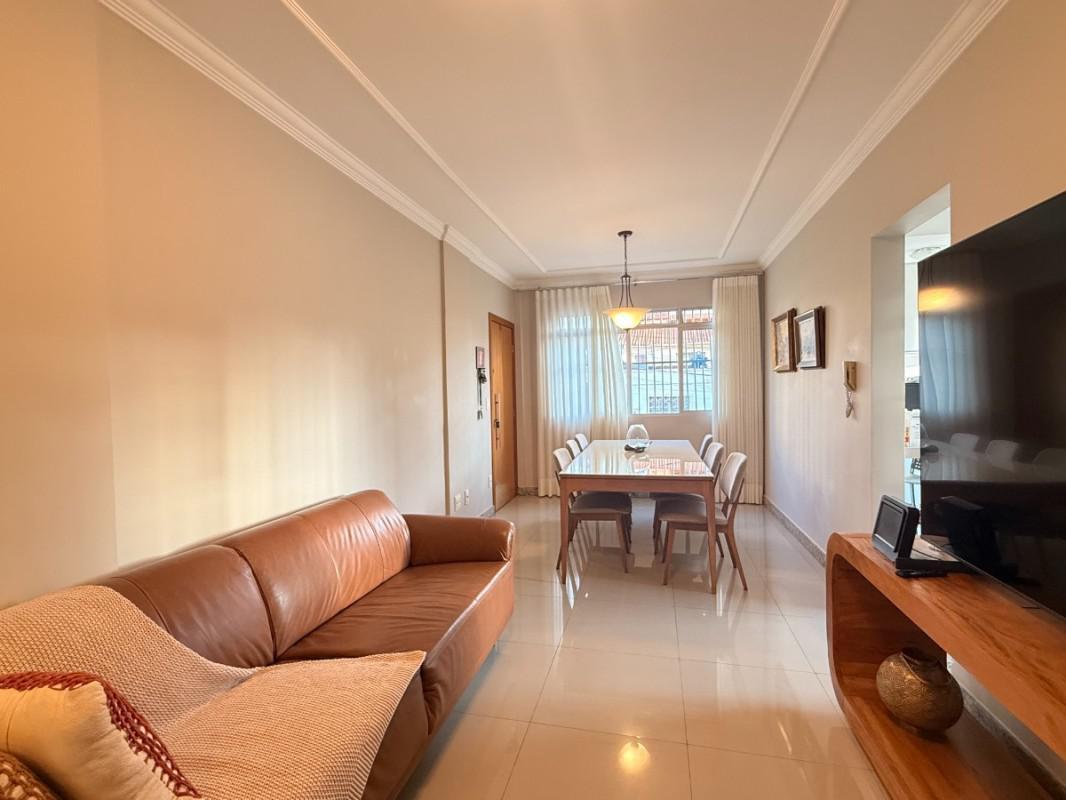 Apartamento, Sagrada Família, 3 Quartos, 2 Vagas, 1 Suíte