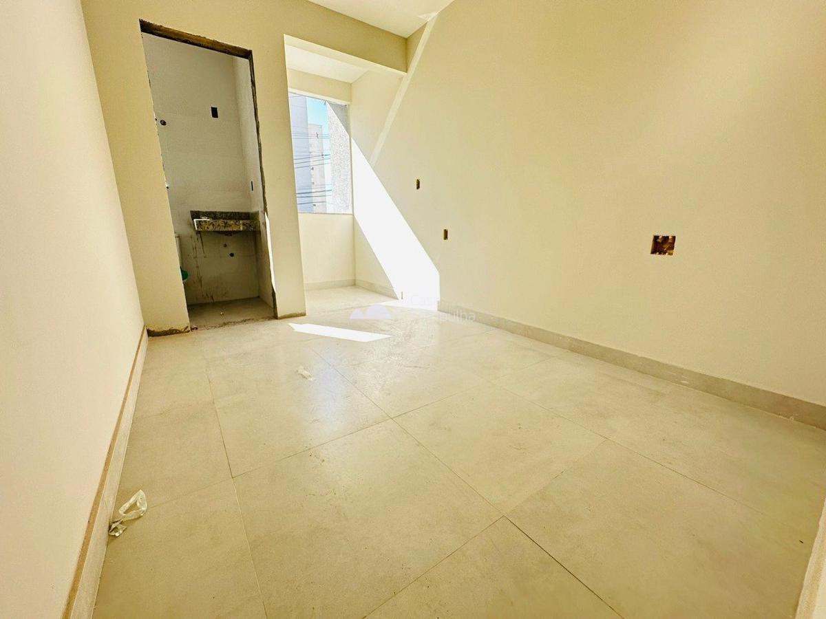 Casa, Planalto, 2 Quartos, 1 Vaga, 1 Suíte