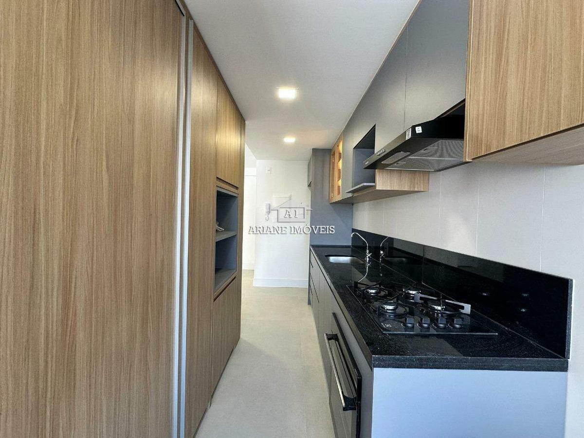 Apartamento, Funcionários, 2 Quartos, 2 Vagas, 2 Suítes