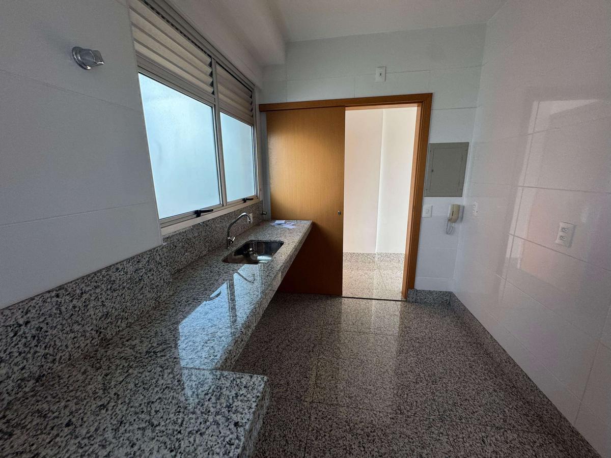 Apartamento, Lourdes, 3 Quartos, 2 Vagas, 1 Suíte