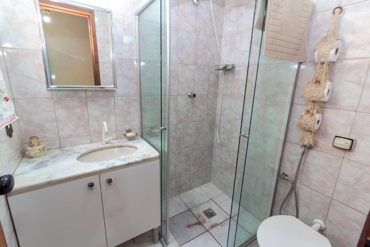 Apartamento, Floresta, 2 Quartos, 1 Vaga, 1 Suíte