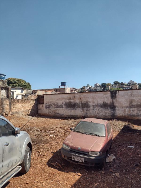 Lote, Universitário, 0 Quarto, 0 Vaga