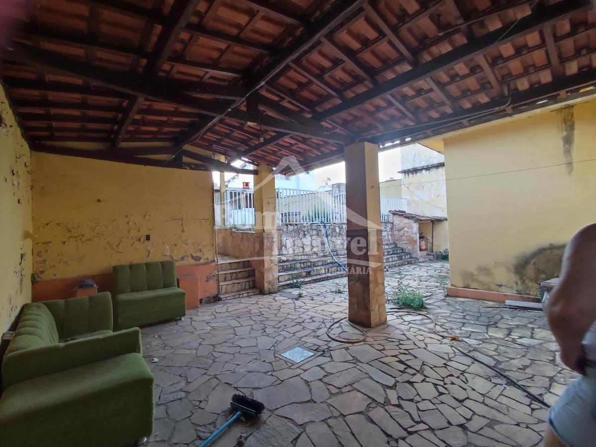 Casa, Centro, 4 Quartos, 1 Vaga, 1 Suíte