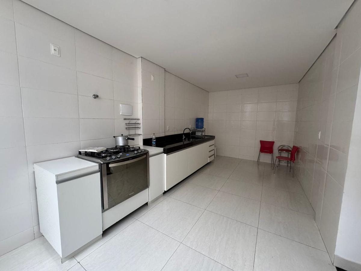 Casa, Floresta, 5 Quartos, 2 Vagas, 2 Suítes