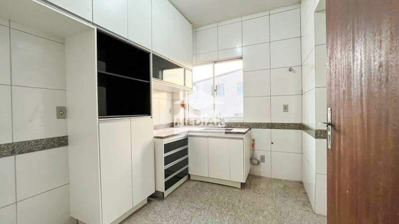Cobertura, Santa Efigênia, 4 Quartos, 1 Vaga, 2 Suítes
