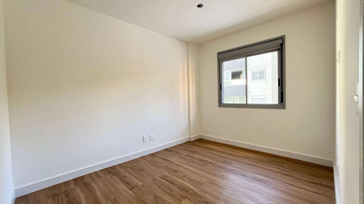 Apartamento, Sagrada Família, 3 Quartos, 2 Vagas, 1 Suíte