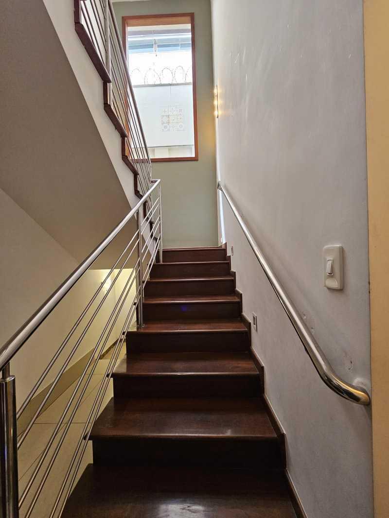 Casa, Fernão Dias, 5 Quartos, 4 Vagas, 5 Suítes