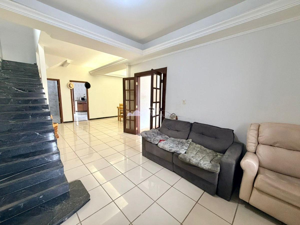 Casa, Garças, 3 Quartos, 4 Vagas, 1 Suíte