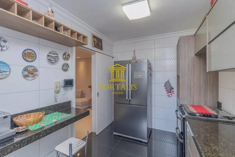 Apartamento, Floresta, 3 Quartos, 2 Vagas, 1 Suíte
