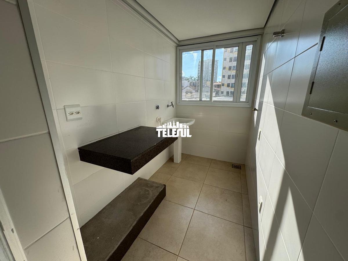 Apartamento, Centro, 2 Quartos, 2 Vagas, 1 Suíte