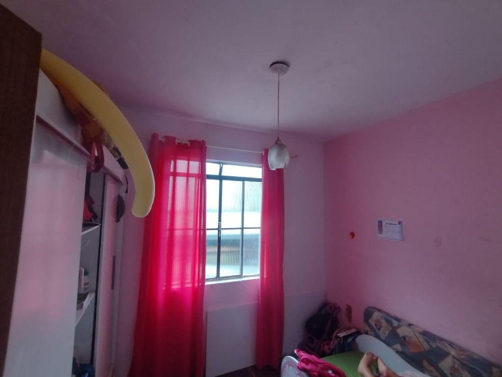 Casa, Siderúrgica, 3 Quartos, 1 Vaga, 1 Suíte