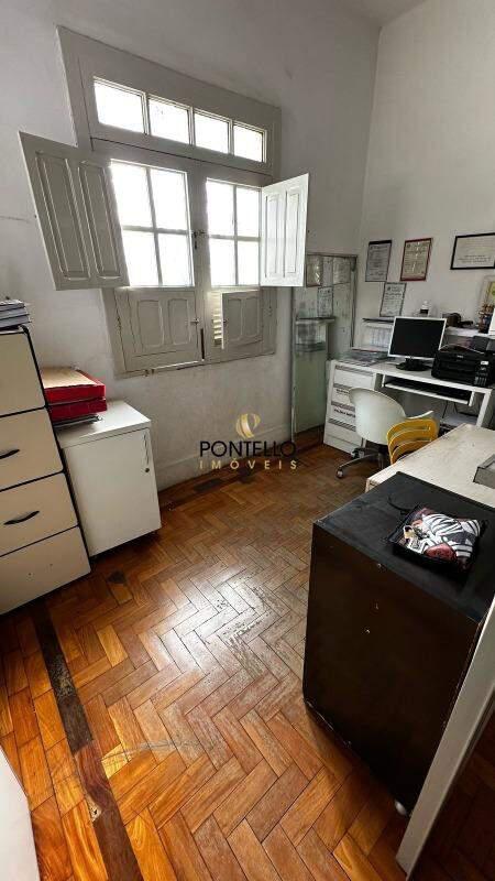 Casa, Centro, 0 Quarto, 1 Vaga