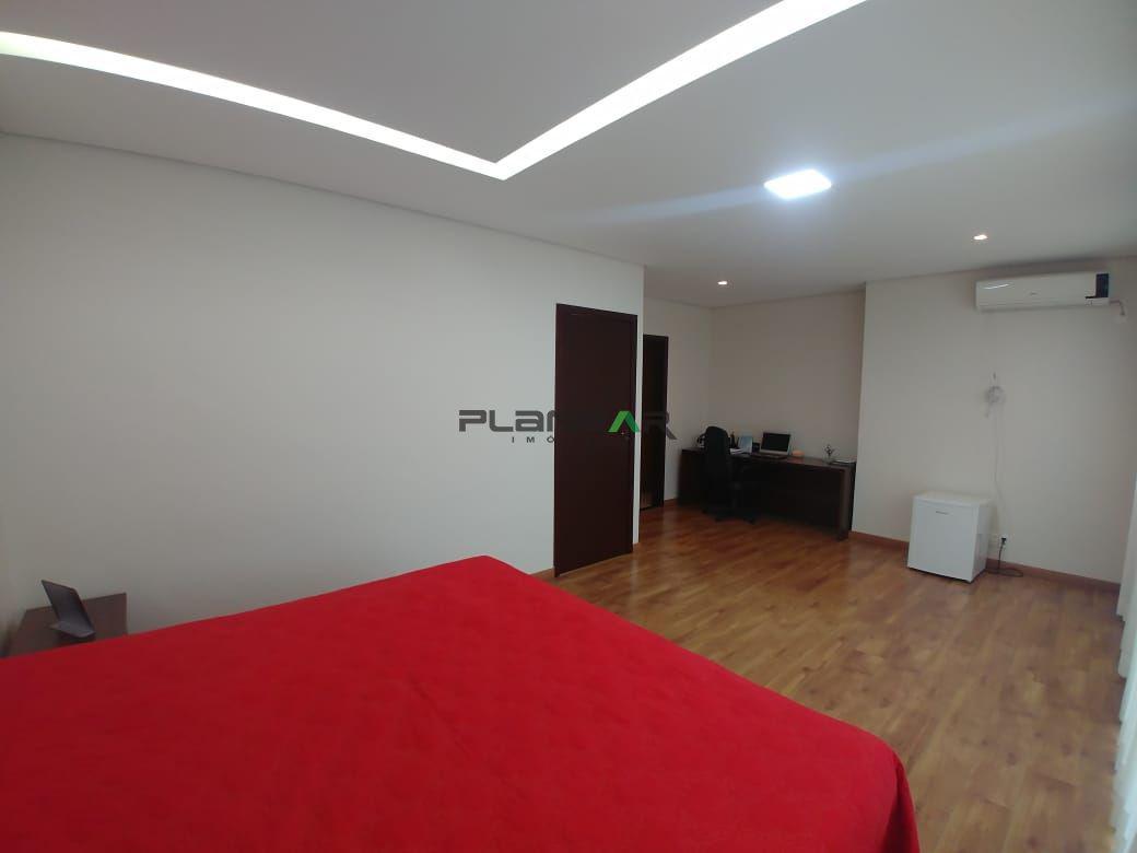 Casa, Jardim Riacho das Pedras, 3 Quartos, 4 Vagas, 3 Suítes