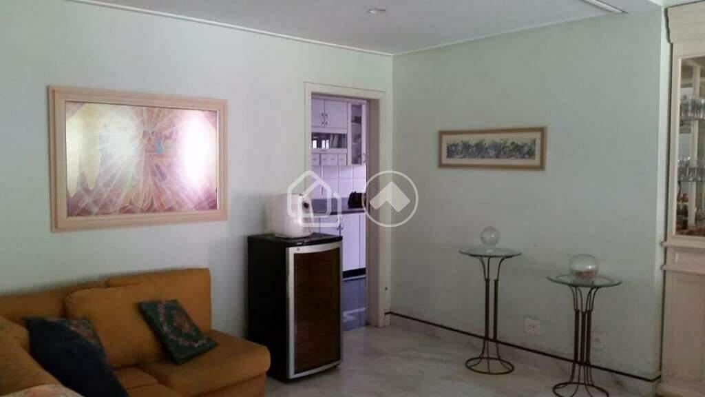 Casa, Estoril, 4 Quartos, 20 Vagas, 2 Suítes