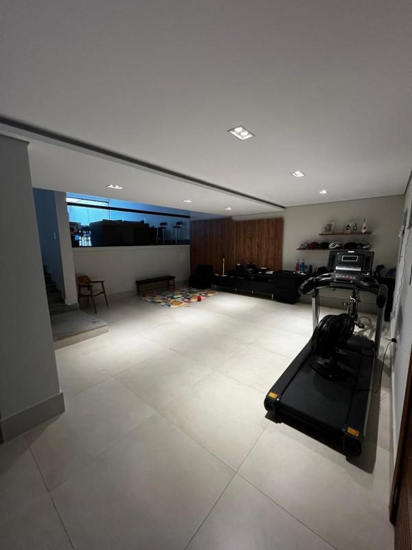 Casa, Centro, 4 Quartos, 2 Vagas, 4 Suítes